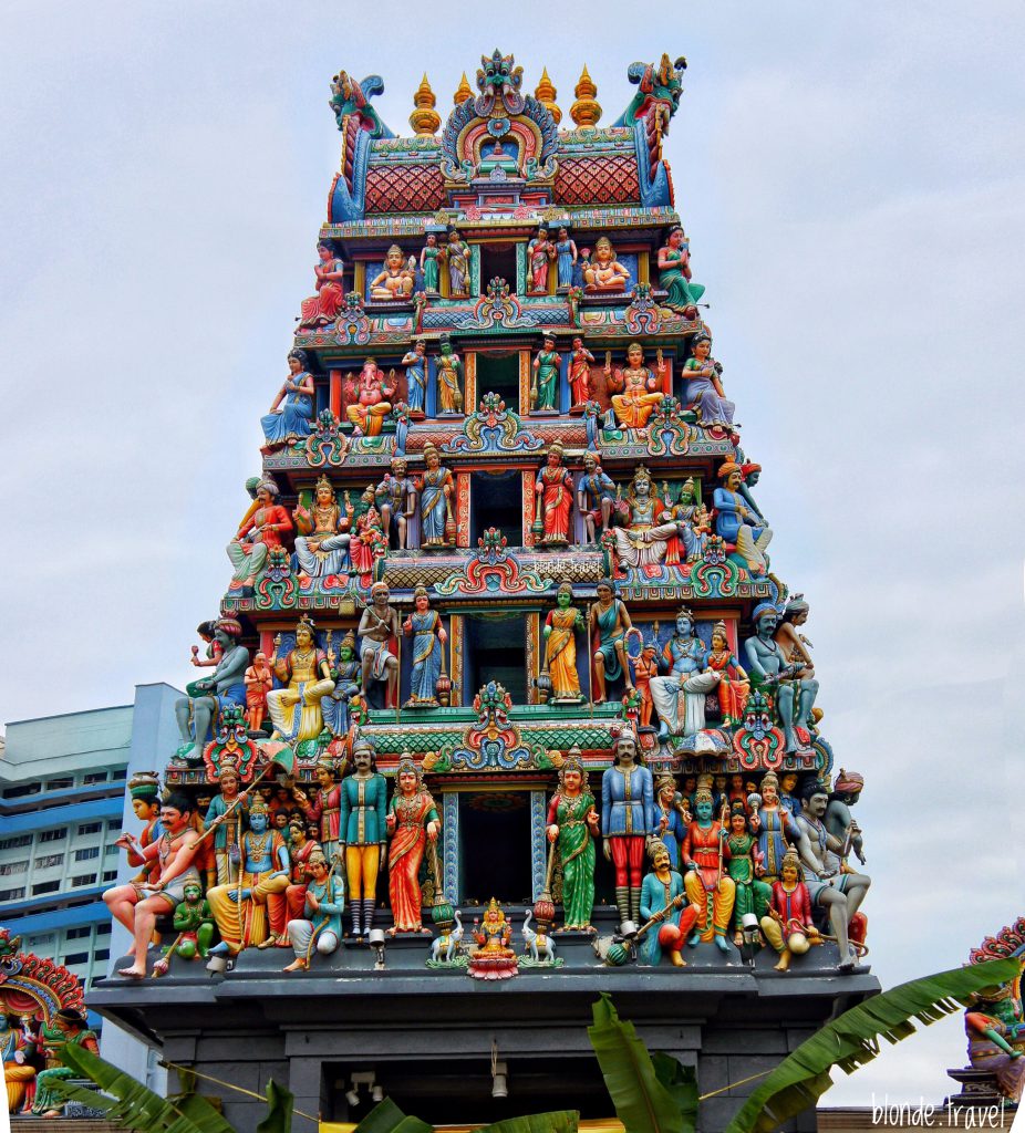 Храм Sri Mariamman в китайском квартале Сингапура