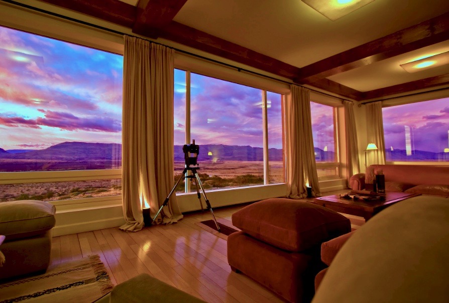 Relaxing lounge at EOLO